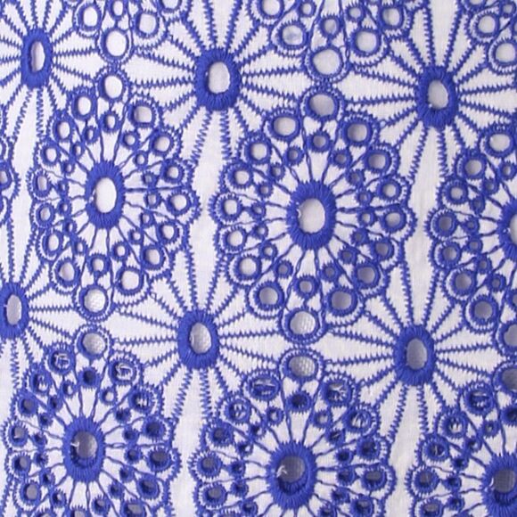 💚 DVF Blue and White Daisy Eyelet Skirt - Picture 4 of 6